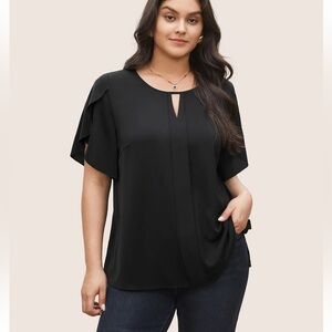 BloomChic  Solid Keyhole Petal Sleeve Pleated Blouse -Black us 12